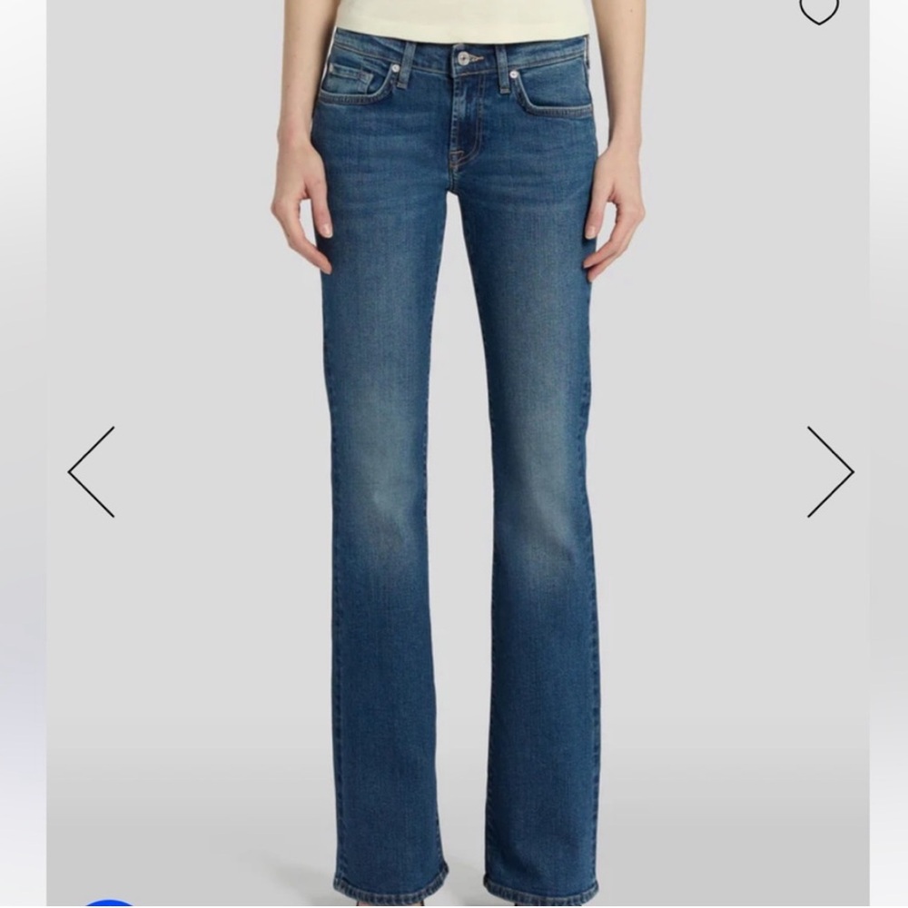 7 For All Mankind Bootcut Demin Jeans
Daring Cleo size 29
